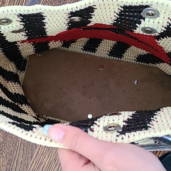 Purse - Picture 3 of 3